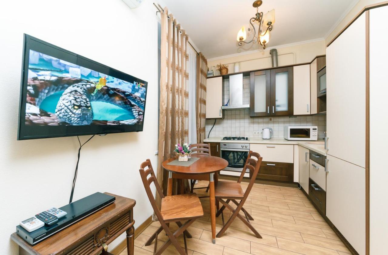 Квартира В Тихом Месте Шумного Мегаполиса Kiev Extérieur photo